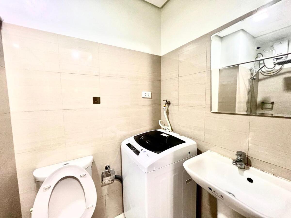Very Mall Of Apartment