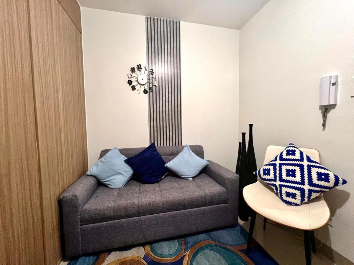 Very Mall Of Apartment Manila
